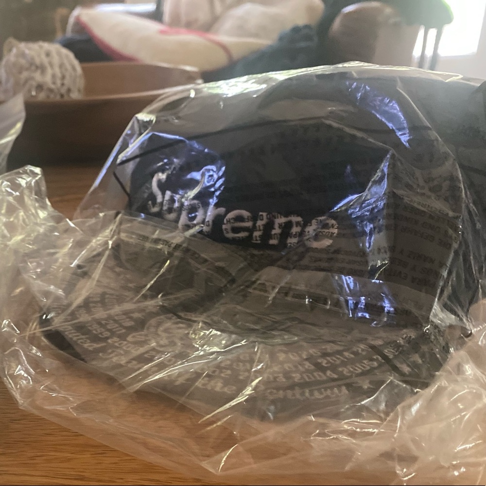 Supreme x New Era Box Logo fitted Hat - Picture 1 of 3